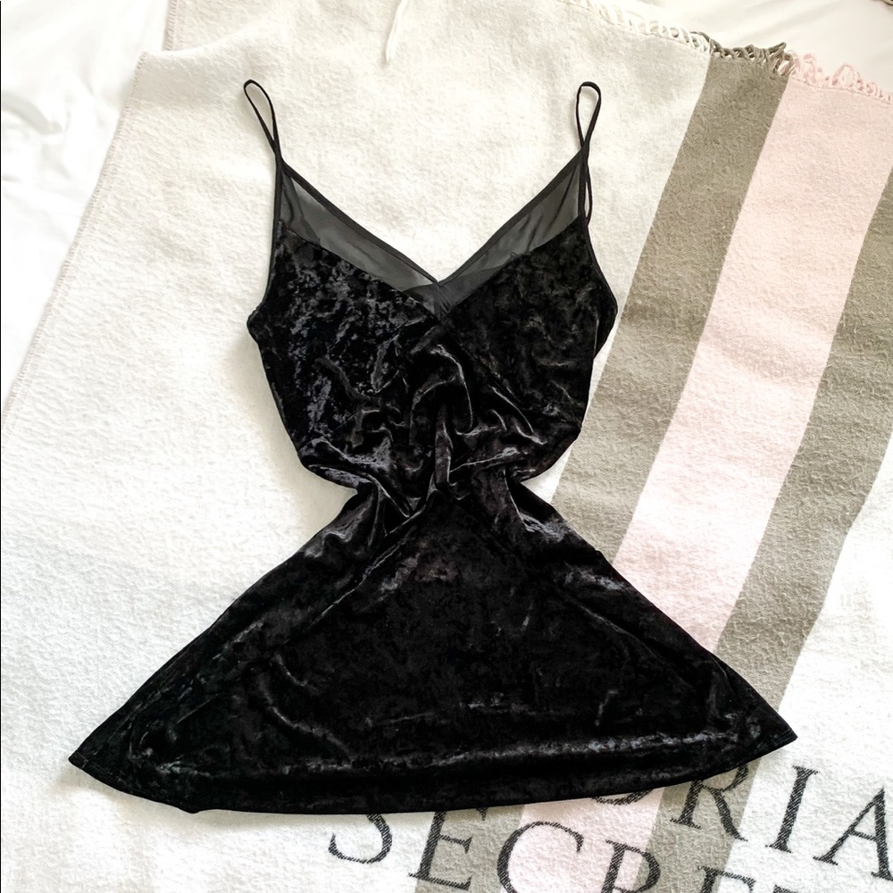 crushed velvet black dress!